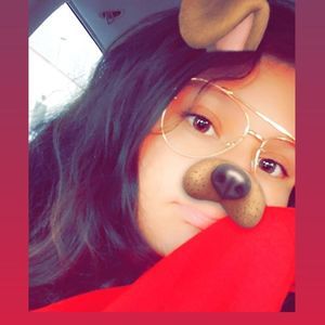 Meet your Posher, Damaris